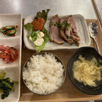 新大久保韓国横丁 マポ豚足 - 