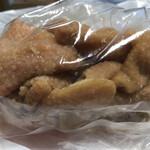 仙台中華そば 銘店嘉一 - お土産の鶏皮180g 650円。