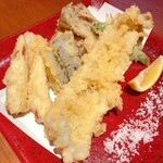 Japanese Restaurant KINZA - 穴子と旬野菜の天ぷら盛り合わせ 1,380円