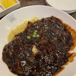 香港飯店0410 - チャジャン麺　730円