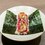 USHIGORO S. - 厳選赤身とのどぐろの手巻き