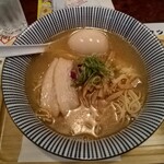 焼きあご塩らぁ麺 角とび - 