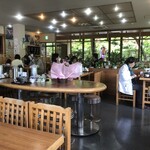 れすとらん風月 - 店内は広いですが。