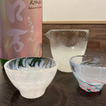 ゆう心 - ◯日本酒　ロ万(ろまん)1合¥1,100…かすみロ万純米吟醸うすにごり生原酒。ふくよかでジューシーな旨味♪フルーティで飲みやすい♡