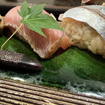 ゆう心 - 中トロ…熟成して旨味の凝縮された中トロは、軽く炙ってありこれは本当に美味！！何もつけずにいただきたい味♡