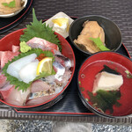 保田鮮魚店 - 海鮮丼