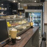 食堂ことこ - カウンターでサク飲み♪おひとり様もOK