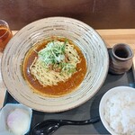 タカノ橋地酒発信酒場 ふれねる - 汁なし担々麺+温泉玉子+ライスとおだす