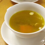 Hei gei - 南瓜、クレソン、鶏レバーの煮込みスープ