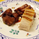 喜記 - 白レバー、クリスピーポーク(脆皮烧肉)、チャーシュー(叉烧)