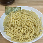 麺屋しげる - ウエーブな中太麺。