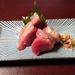 登良屋 - かつをの刺身 小盛り