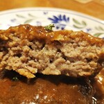 アルフレード - ハンバーグカレーライス　ハンバーグ断面