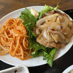 わ楽 - ロース生姜焼きとナポリタン