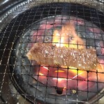 焼肉永楽 - 脂がしたたるバラ