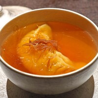 Ji-Cube - 具沢山の蒸しスープ餃子