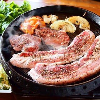 [Many courses include all-you-can-drink◎] The most popular is the samgyeopsal course♪