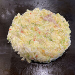 子ぐま - ふわっ玉を鉄板に広げます