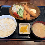 Cho Inomi Izakaya Mattari - ◆ えびフライ定食 ¥650- (ごはん大盛り+¥50-)