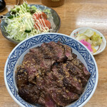 柏 - ステーキ丼