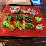Tadeno Ha - 山菜盛り合わせ、いろいろな山菜