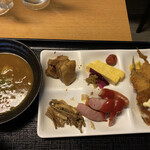 サウナ&カプセルホテル ルーマプラザ - 2セット目はカレー主体