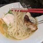 鶏そば かぐら屋 - プリッとした細麺