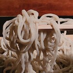 蕎麦懐石 無庵 - 箸を入れるのにもそ～っと…