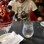 ヴァンヴェール珈琲 - アメチェパフェ(700円)