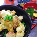 ルマーダ - 料理写真:大人気！タコぶつ切りの天ぷらのっけタコ天丼じゃ～定食。880円