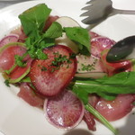 エスト! プロッシモ - 銚子市産寒ブリのカルパッチョ　印西夢農楽産4種の大根添え