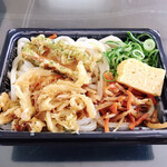 Marugame Seimen - 定番うどん弁当（税込390円）