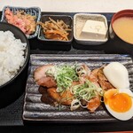 バンバン番長 - チャーシュー定食