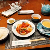 華都飯店 OsakaMetro本町ビル店 - セット全容