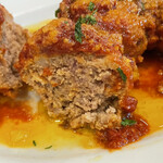 ピッツェリア チーロ - ひき肉も細かいです。