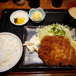 山下軒 - ロースかつ定食