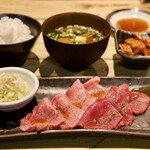 恵比寿焼肉寿司 別邸 - 