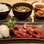 恵比寿焼肉寿司 別邸 - 