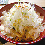 手打そば 峨廊庵 - 大根サラダそば（1,050円）