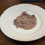 A e B - 琵琶湖海津浜天然うなぎの赤ワインリゾット