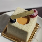 PATISSERIE UFU CRU - カフェオランジュ