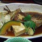味愛おか半 - 鯛のかぶと煮には野菜もいっぱい