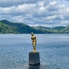たつこ茶屋 - 田沢湖畔に佇む「たつこ像」