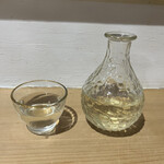 居酒屋きたの - 賀茂鶴　樽酒　１合400円