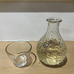 居酒屋きたの - 賀茂鶴　樽酒　１合400円