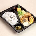 fried chicken Bento (boxed lunch)