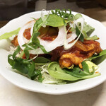 がばちょ - 辛い赤ウィンナ（400円）+野菜増し100円