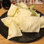 博多串焼き バッテンよかとぉ - お通しのキャベツ♡