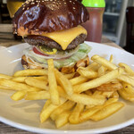 TOKYO BURGER CAFE&BAR - 