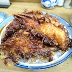 175220904 - 天丼近景。甘くて旨かった。